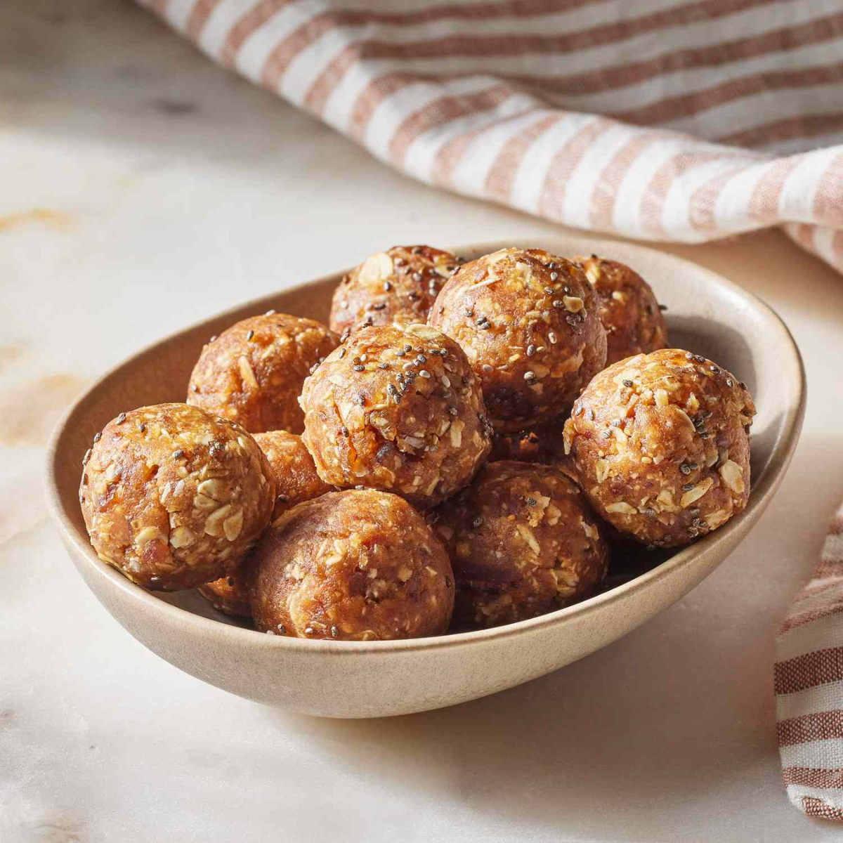 Oats and Peanut Butter Energy Balls